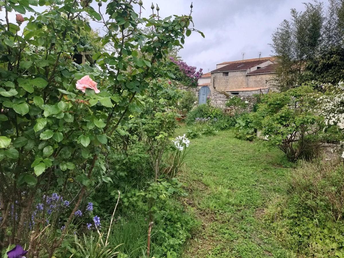 Maison Althea Rosea - 3 Chambres Et Piscine Nieulle-sur-Seudre Exterior foto